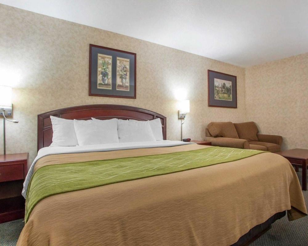 Comfort Inn Story City Экстерьер фото