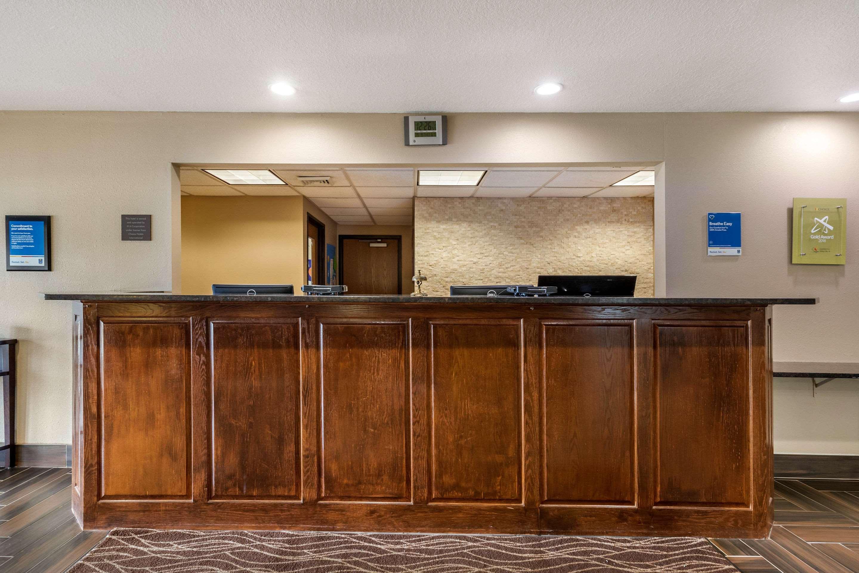 Comfort Inn Story City Экстерьер фото