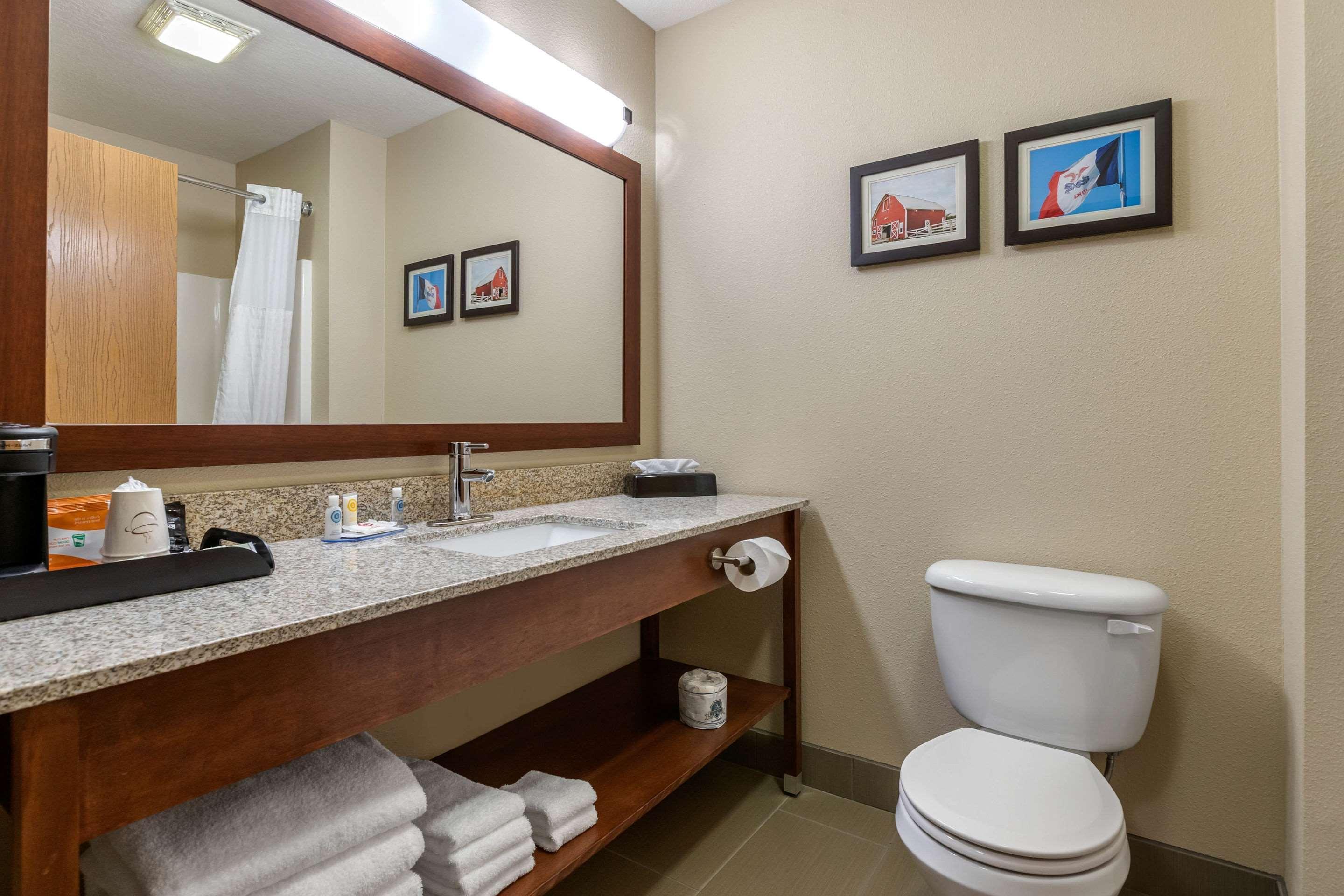 Comfort Inn Story City Экстерьер фото
