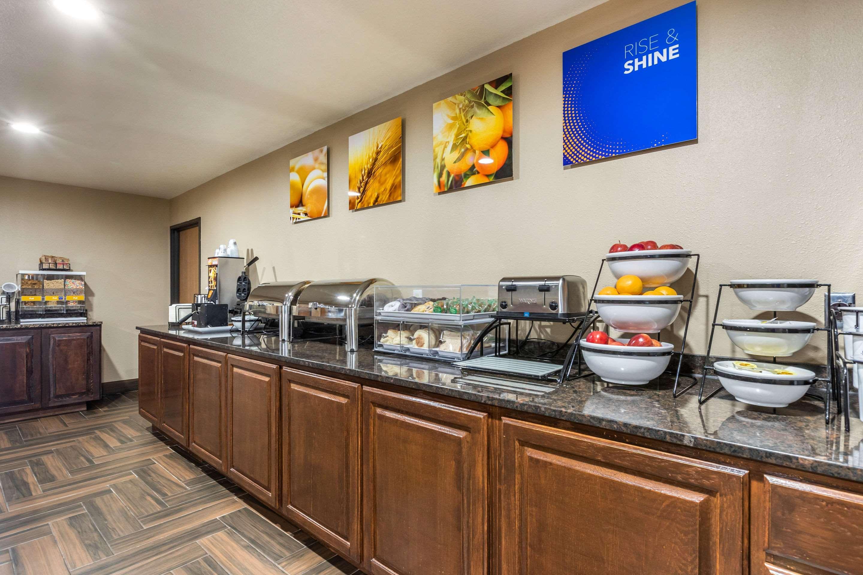 Comfort Inn Story City Экстерьер фото