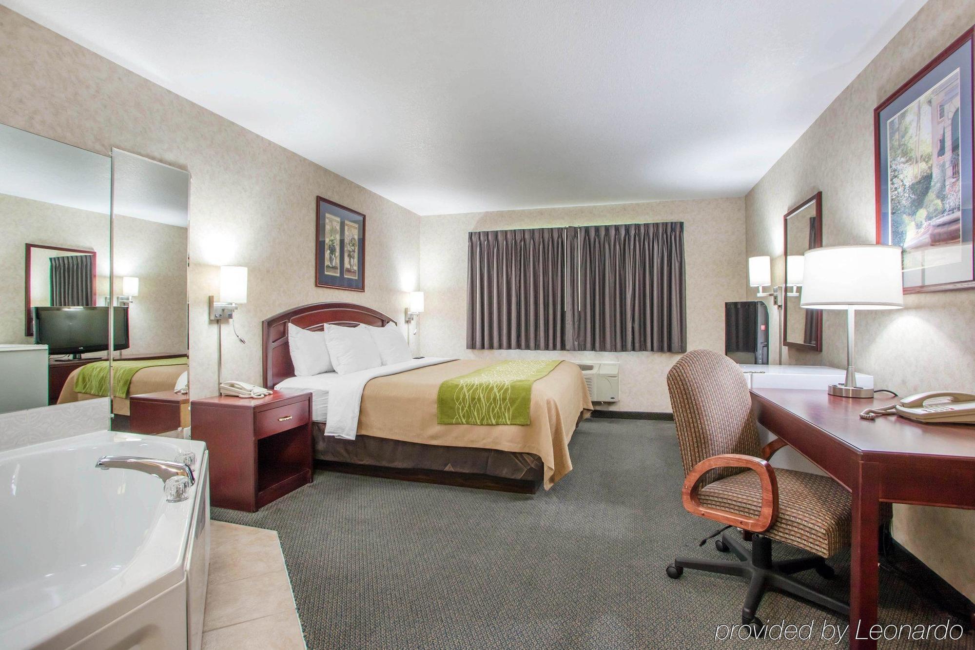 Comfort Inn Story City Экстерьер фото